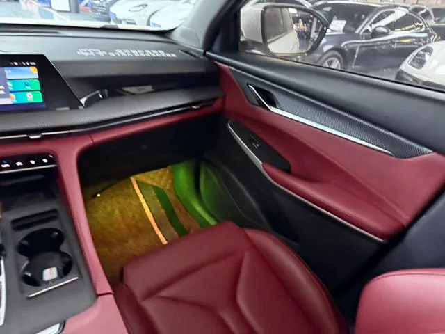 Changan CS75 PLUS 2022 Second generation 1.5T Automatic Deluxe interior photo 10 Changan CS75 PLUS 2022 Second generation 1.5T Automatic Deluxe interior photo 10