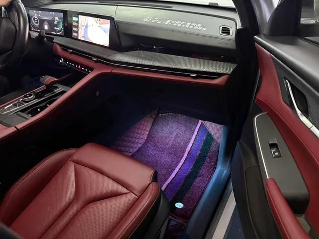 Changan CS75 PLUS 2022 Second generation 1.5T Automatic Deluxe interior photo 11 Changan CS75 PLUS 2022 Second generation 1.5T Automatic Deluxe interior photo 11