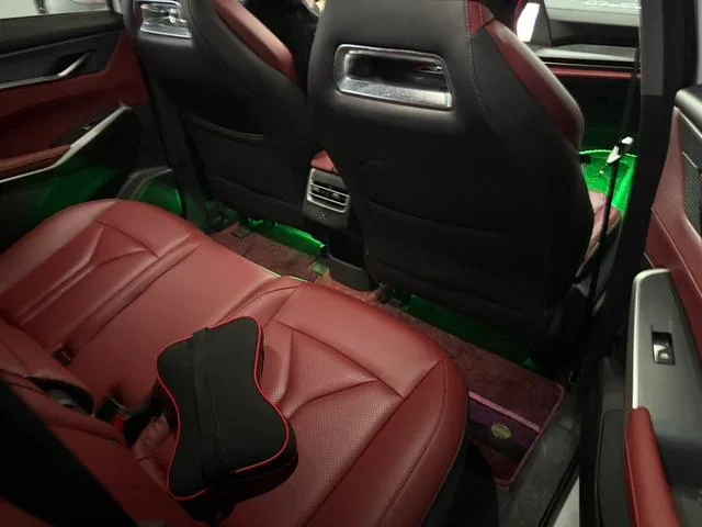 Changan CS75 PLUS 2022 Second generation 1.5T Automatic Deluxe interior photo 12 Changan CS75 PLUS 2022 Second generation 1.5T Automatic Deluxe interior photo 12