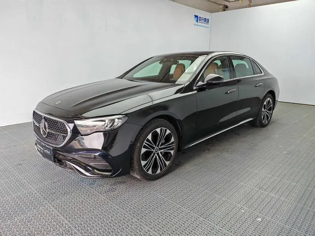 Mercedes-Benz E-Class 2025 E 300 L Estilo de moda Coche deportivo exterior foto 1 Mercedes-Benz E-Class 2025 E 300 L Estilo de moda Coche deportivo exterior foto 1