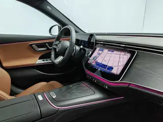 Mercedes-Benz E-Class 2025 E 300 L Estilo de moda Coche deportivo interior foto 15 Mercedes-Benz E-Class 2025 E 300 L Estilo de moda Coche deportivo interior foto 15