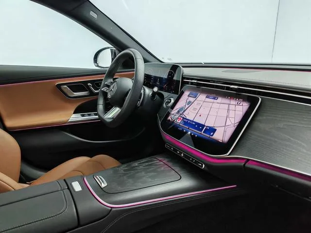 Mercedes-Benz E-Class 2025 E 300 L Estilo de moda Coche deportivo interior foto 15 Mercedes-Benz E-Class 2025 E 300 L Estilo de moda Coche deportivo interior foto 15