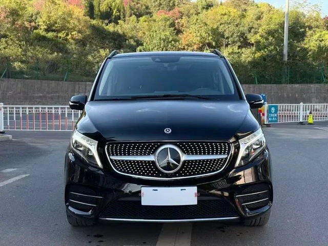 Mercedes-Benz V-Class 2021 V 260 L Long Wheelbase Deluxe Edition exterior photo 2 Mercedes-Benz V-Class 2021 V 260 L Long Wheelbase Deluxe Edition exterior photo 2