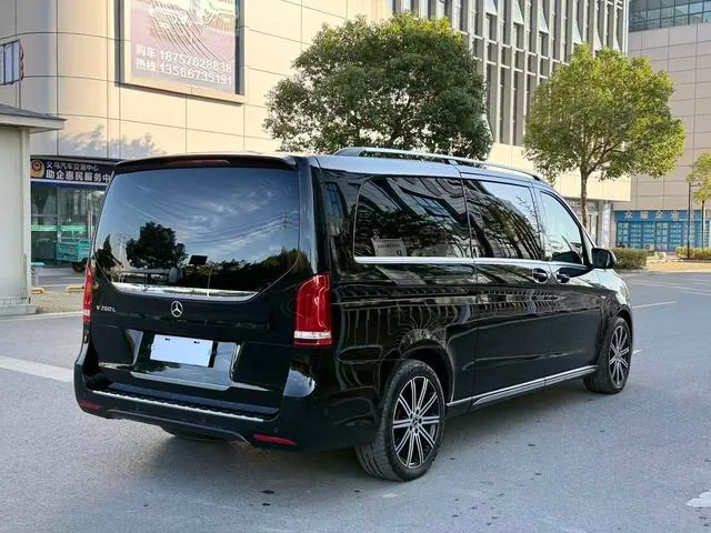 Mercedes-Benz V-Class 2021 V 260 L Long Wheelbase Deluxe Edition exterior photo 4 Mercedes-Benz V-Class 2021 V 260 L Long Wheelbase Deluxe Edition exterior photo 4