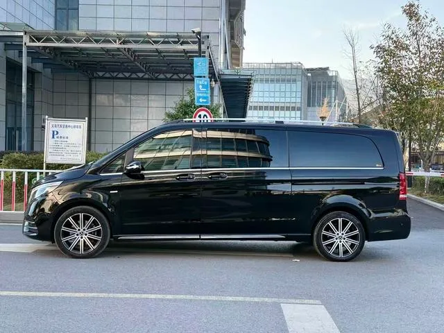 Mercedes-Benz V-Class 2021 V 260 L Long Wheelbase Deluxe Edition exterior photo 6 Mercedes-Benz V-Class 2021 V 260 L Long Wheelbase Deluxe Edition exterior photo 6