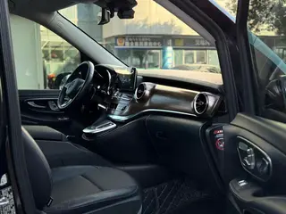 Mercedes-Benz V-Class 2021 V 260 L Long Wheelbase Deluxe Edition interior photo 13 Mercedes-Benz V-Class 2021 V 260 L Long Wheelbase Deluxe Edition interior photo 13