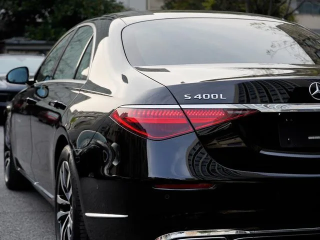 Mercedes-Benz S-Class 2022 S 400 L De lujo exterior foto 4 Mercedes-Benz S-Class 2022 S 400 L De lujo exterior foto 4