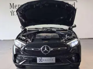 Mercedes-Benz GLC 2024 GLC 300 L 4MATIC Type dynamique 5 Siège intérieur photo 12 Mercedes-Benz GLC 2024 GLC 300 L 4MATIC Type dynamique 5 Siège intérieur photo 12