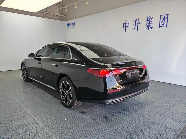 Mercedes-Benz E-Class 2025 Restyling E 300 L Luxury type Passenger car exterior photo 4 Mercedes-Benz E-Class 2025 Restyling E 300 L Luxury type Passenger car exterior photo 4