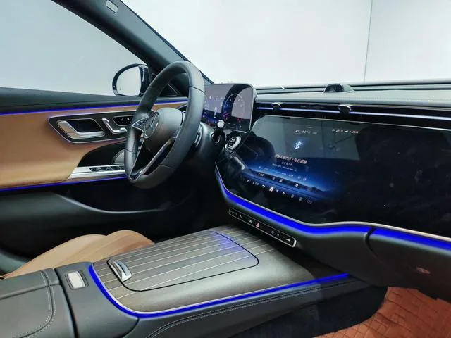 Mercedes-Benz E-Class 2025 Restyling E 300 L Luxury type Passenger car interior photo 14 Mercedes-Benz E-Class 2025 Restyling E 300 L Luxury type Passenger car interior photo 14