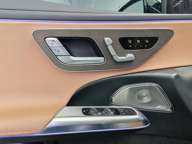 Mercedes-Benz E-Class 2025 Restyling E 300 L Luxury type Passenger car interior photo 17 Mercedes-Benz E-Class 2025 Restyling E 300 L Luxury type Passenger car interior photo 17