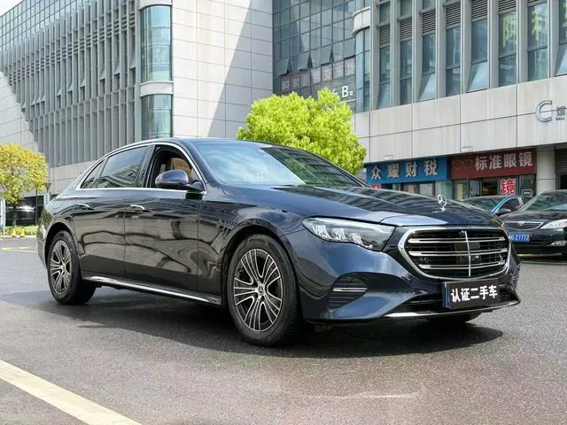 Mercedes-Benz E-Class 2024 Restyling E 260 L Passenger car exterior photo 3 Mercedes-Benz E-Class 2024 Restyling E 260 L Passenger car exterior photo 3