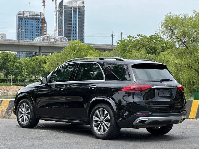Mercedes-Benz GLE (Imported) 2022 GLE 350 4MATIC Estilo de moda exterior foto 5 Mercedes-Benz GLE (Imported) 2022 GLE 350 4MATIC Estilo de moda exterior foto 5