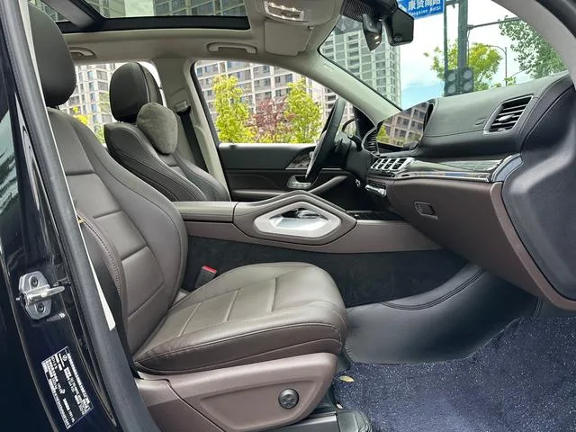 Mercedes-Benz GLE (Imported) 2022 GLE 350 4MATIC Estilo de moda exterior foto 9 Mercedes-Benz GLE (Imported) 2022 GLE 350 4MATIC Estilo de moda exterior foto 9