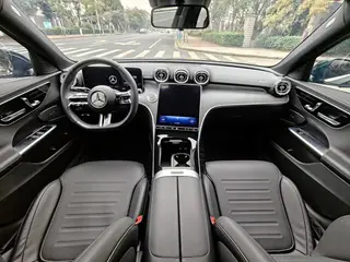 Mercedes-Benz C-Class 2023 Restyling C 200 L Sports version interior photo 8 Mercedes-Benz C-Class 2023 Restyling C 200 L Sports version interior photo 8