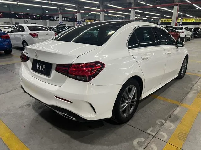 Mercedes-Benz A-Class 2022 Reforma A 180 L Coche deportivo exterior foto 4 Mercedes-Benz A-Class 2022 Reforma A 180 L Coche deportivo exterior foto 4