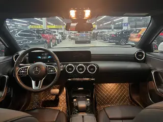 Mercedes-Benz A-Class 2022 Reforma A 180 L Coche deportivo interior foto 15 Mercedes-Benz A-Class 2022 Reforma A 180 L Coche deportivo interior foto 15