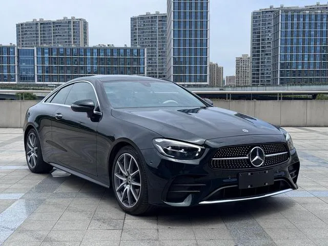 Mercedes-Benz E-Class (Imported) 2023 Reforma E 260 Coupé exterior foto 3 Mercedes-Benz E-Class (Imported) 2023 Reforma E 260 Coupé exterior foto 3