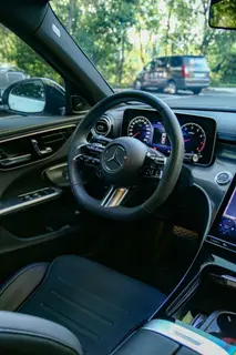 Mercedes-Benz C-Class 2023 C 260 L Versión deportiva interior foto 10 Mercedes-Benz C-Class 2023 C 260 L Versión deportiva interior foto 10