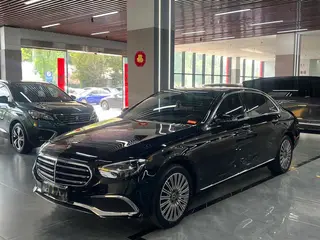 Mercedes-Benz E-Class 2023 E 300 L Fashionable Passenger car exterior photo 1 Mercedes-Benz E-Class 2023 E 300 L Fashionable Passenger car exterior photo 1