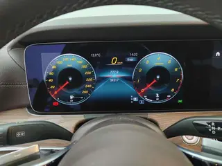 Mercedes-Benz E-Class 2023 Restyling E 300 L Luxury type Passenger car interior photo 11 Mercedes-Benz E-Class 2023 Restyling E 300 L Luxury type Passenger car interior photo 11