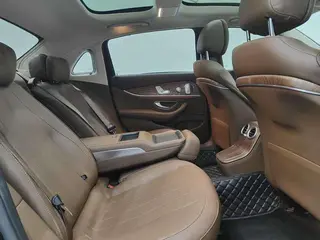 Mercedes-Benz E-Class 2023 Restyling E 300 L Luxury type Passenger car interior photo 17 Mercedes-Benz E-Class 2023 Restyling E 300 L Luxury type Passenger car interior photo 17