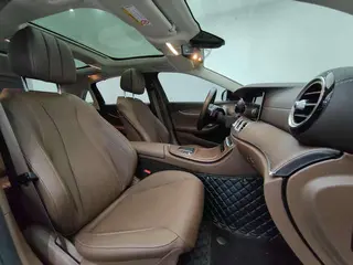 Mercedes-Benz E-Class 2023 Restyling E 300 L Luxury type Passenger car interior photo 19 Mercedes-Benz E-Class 2023 Restyling E 300 L Luxury type Passenger car interior photo 19