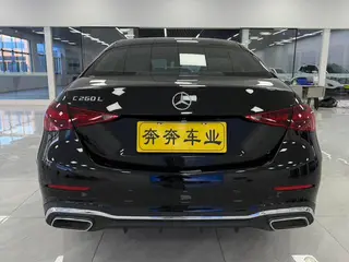 Mercedes-Benz C-Class 2024 Tres cambios C 260 L Versión deportiva exterior foto 3 Mercedes-Benz C-Class 2024 Tres cambios C 260 L Versión deportiva exterior foto 3