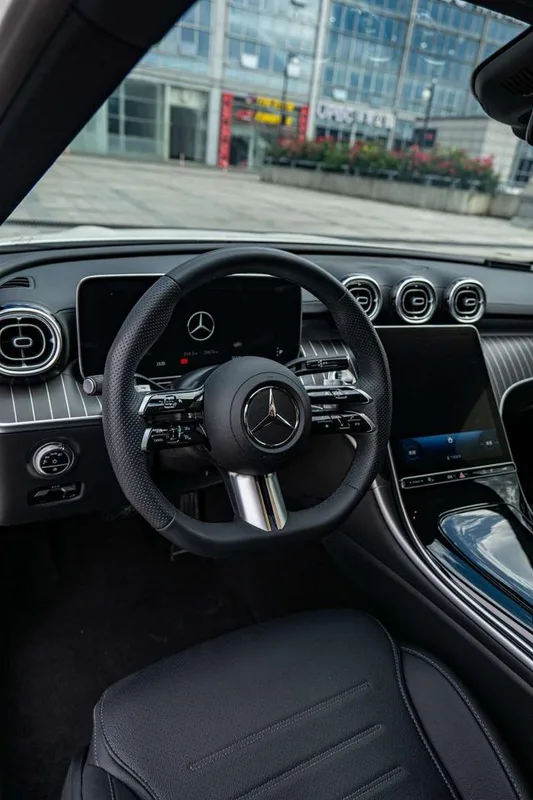 Mercedes-Benz C-Class 2024 C 260 L Version sportive de la nuit Hao extérieur photo 5 Mercedes-Benz C-Class 2024 C 260 L Version sportive de la nuit Hao extérieur photo 5