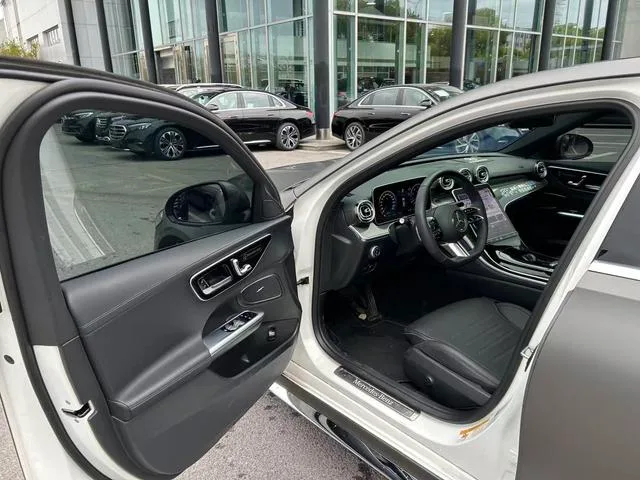 Mercedes-Benz C-Class 2024 Three changes C 260 L Sports version interior photo 11 Mercedes-Benz C-Class 2024 Three changes C 260 L Sports version interior photo 11