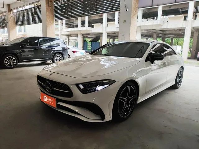 Mercedes-Benz CLS 2022 CLS 300 Type dynamique extérieur photo 1 Mercedes-Benz CLS 2022 CLS 300 Type dynamique extérieur photo 1