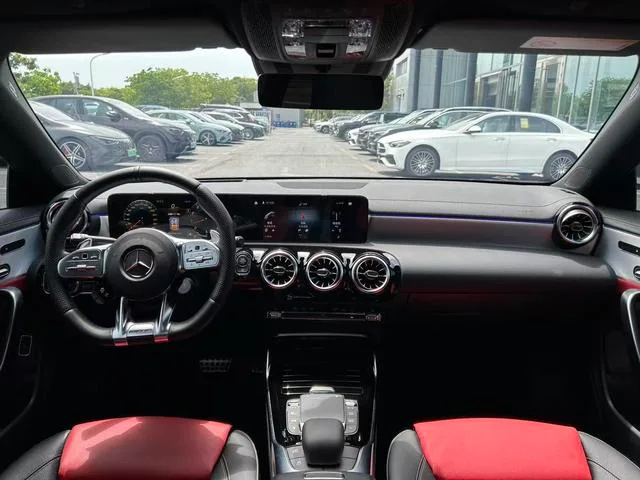 Mercedes-Benz CLA AMG 2022 AMG CLA 35 4MATIC interior photo 16 Mercedes-Benz CLA AMG 2022 AMG CLA 35 4MATIC interior photo 16