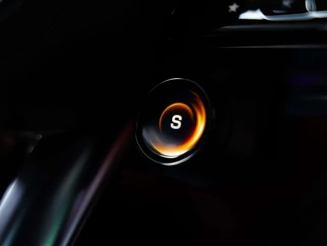 Mercedes-Benz AMG GT 2022 AMG GT 50 Four-door sports car interior photo 18 Mercedes-Benz AMG GT 2022 AMG GT 50 Four-door sports car interior photo 18
