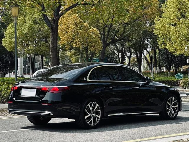 Mercedes-Benz E-Class 2025 E 300 L Fashionable Passenger car exterior photo 6 Mercedes-Benz E-Class 2025 E 300 L Fashionable Passenger car exterior photo 6