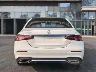 Mercedes-Benz E-Class 2021 E 300 L Luxury type sports car interior photo 14 Mercedes-Benz E-Class 2021 E 300 L Luxury type sports car interior photo 14