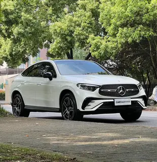 Mercedes-Benz GLC Coupe 2024 GLC 260 4MATIC Coupé SUV exterior foto 3 Mercedes-Benz GLC Coupe 2024 GLC 260 4MATIC Coupé SUV exterior foto 3