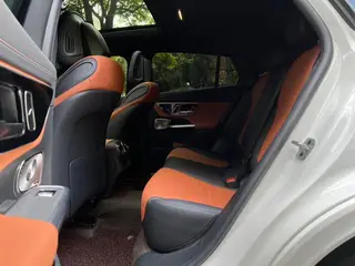 Mercedes-Benz GLC Coupe 2024 GLC 260 4MATIC Coupé SUV interior foto 12 Mercedes-Benz GLC Coupe 2024 GLC 260 4MATIC Coupé SUV interior foto 12