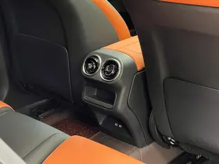 Mercedes-Benz GLC Coupe 2024 GLC 260 4MATIC Coupé SUV interior foto 19 Mercedes-Benz GLC Coupe 2024 GLC 260 4MATIC Coupé SUV interior foto 19