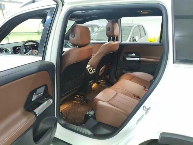 Mercedes-Benz GLB 2022 GLB 220 Dynamic interior photo 10 Mercedes-Benz GLB 2022 GLB 220 Dynamic interior photo 10