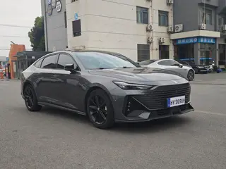 Changan UNI-V 2022 1.5T Wisdom Pilot Type exterior photo 3 Changan UNI-V 2022 1.5T Wisdom Pilot Type exterior photo 3