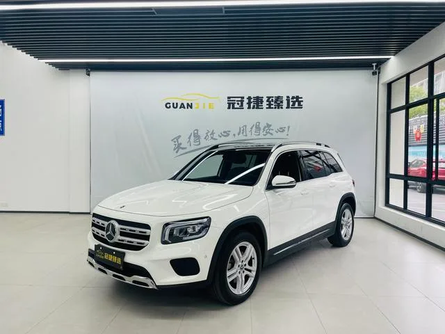Mercedes-Benz GLB 2023 GLB 200 Estilo de moda exterior foto 1 Mercedes-Benz GLB 2023 GLB 200 Estilo de moda exterior foto 1