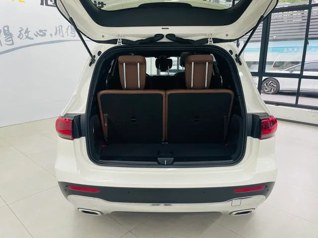 Mercedes-Benz GLB 2023 GLB 200 Estilo de moda interior foto 15 Mercedes-Benz GLB 2023 GLB 200 Estilo de moda interior foto 15