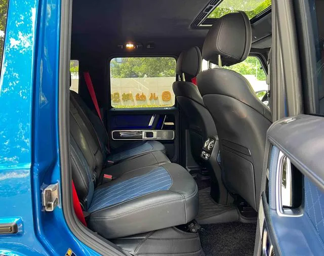 Mercedes-Benz Mercedes-AMG G-Class 2022 AMG G 63 interior photo 18 Mercedes-Benz Mercedes-AMG G-Class 2022 AMG G 63 interior photo 18