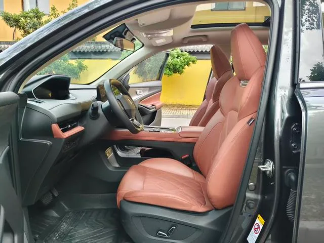 Changan CS55 PLUS 2024 Tercera generación 1.5T DCT Acabado premium exterior foto 4 Changan CS55 PLUS 2024 Tercera generación 1.5T DCT Acabado premium exterior foto 4