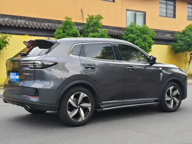 Changan CS55 PLUS 2024 Tercera generación 1.5T DCT Acabado premium interior foto 7 Changan CS55 PLUS 2024 Tercera generación 1.5T DCT Acabado premium interior foto 7