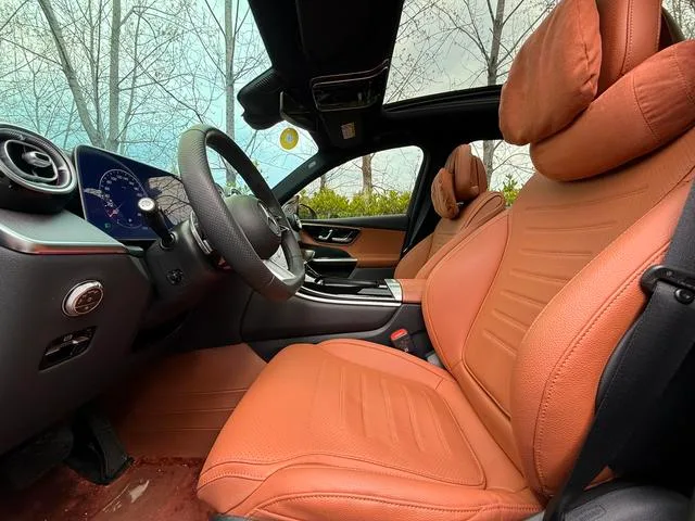 Mercedes-Benz GLC 2023 Restyling GLC 260 L 4MATIC Dynamic 7 seat exterior photo 4 Mercedes-Benz GLC 2023 Restyling GLC 260 L 4MATIC Dynamic 7 seat exterior photo 4