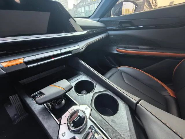 Changan UNI-V 2023 1.5T Wisdom Pilot Type interior photo 14 Changan UNI-V 2023 1.5T Wisdom Pilot Type interior photo 14