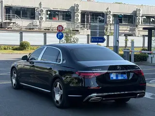 Mercedes-Benz Mercedes-Maybach S-Class 2023 S 480 4MATIC interior photo 11 Mercedes-Benz Mercedes-Maybach S-Class 2023 S 480 4MATIC interior photo 11