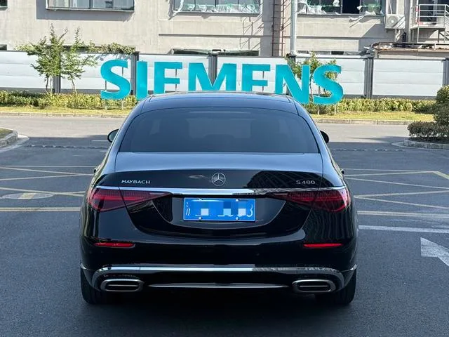 Mercedes-Benz Mercedes-Maybach S-Class 2023 S 480 4MATIC interior photo 12 Mercedes-Benz Mercedes-Maybach S-Class 2023 S 480 4MATIC interior photo 12