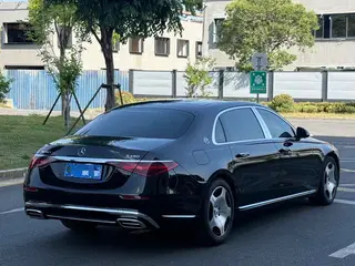 Mercedes-Benz Mercedes-Maybach S-Class 2023 S 480 4MATIC interior photo 13 Mercedes-Benz Mercedes-Maybach S-Class 2023 S 480 4MATIC interior photo 13